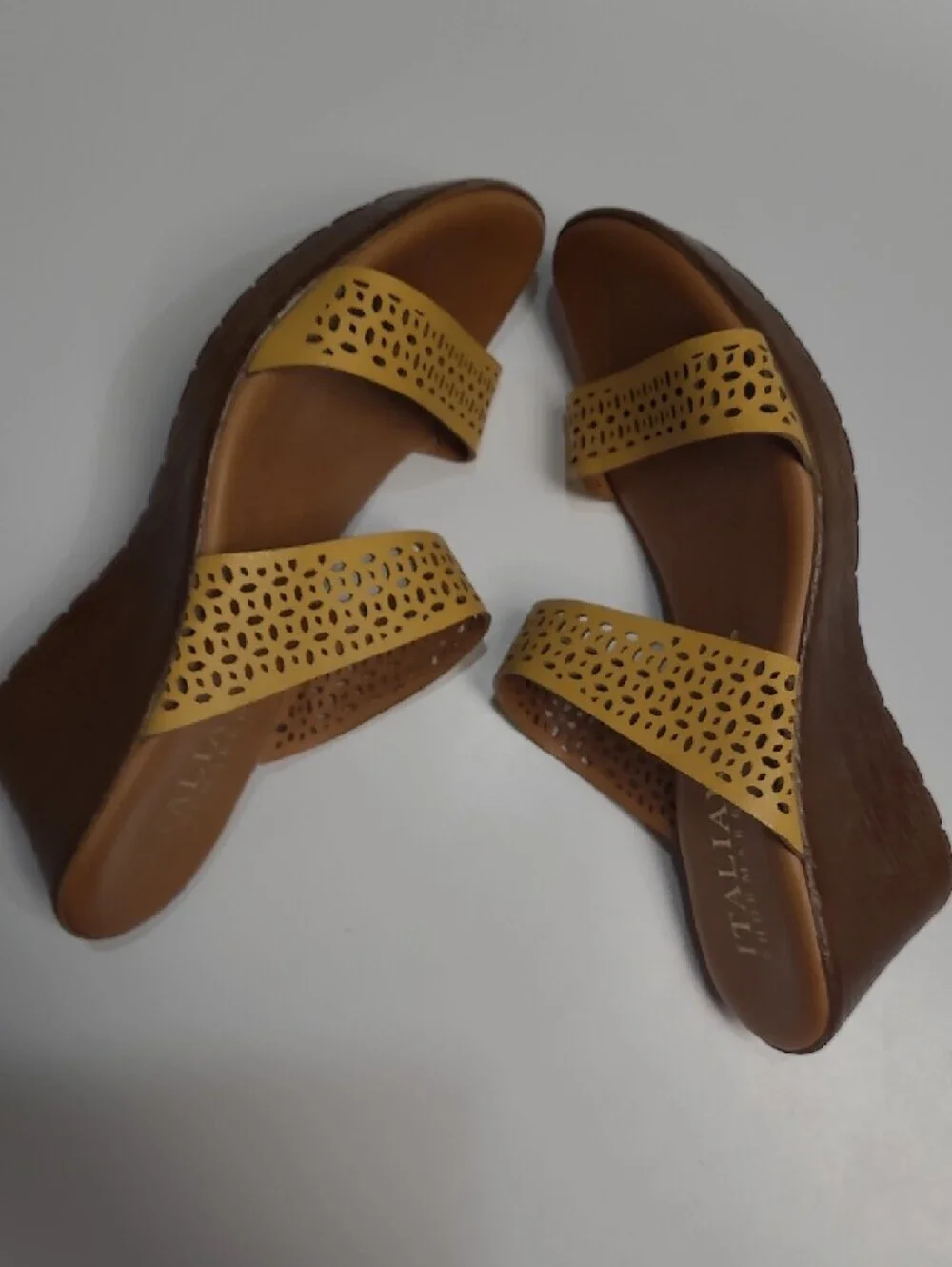 Italian Shoemaker Mustard Yellow Laser-Cut Perforated Slide Sandals - Size 9